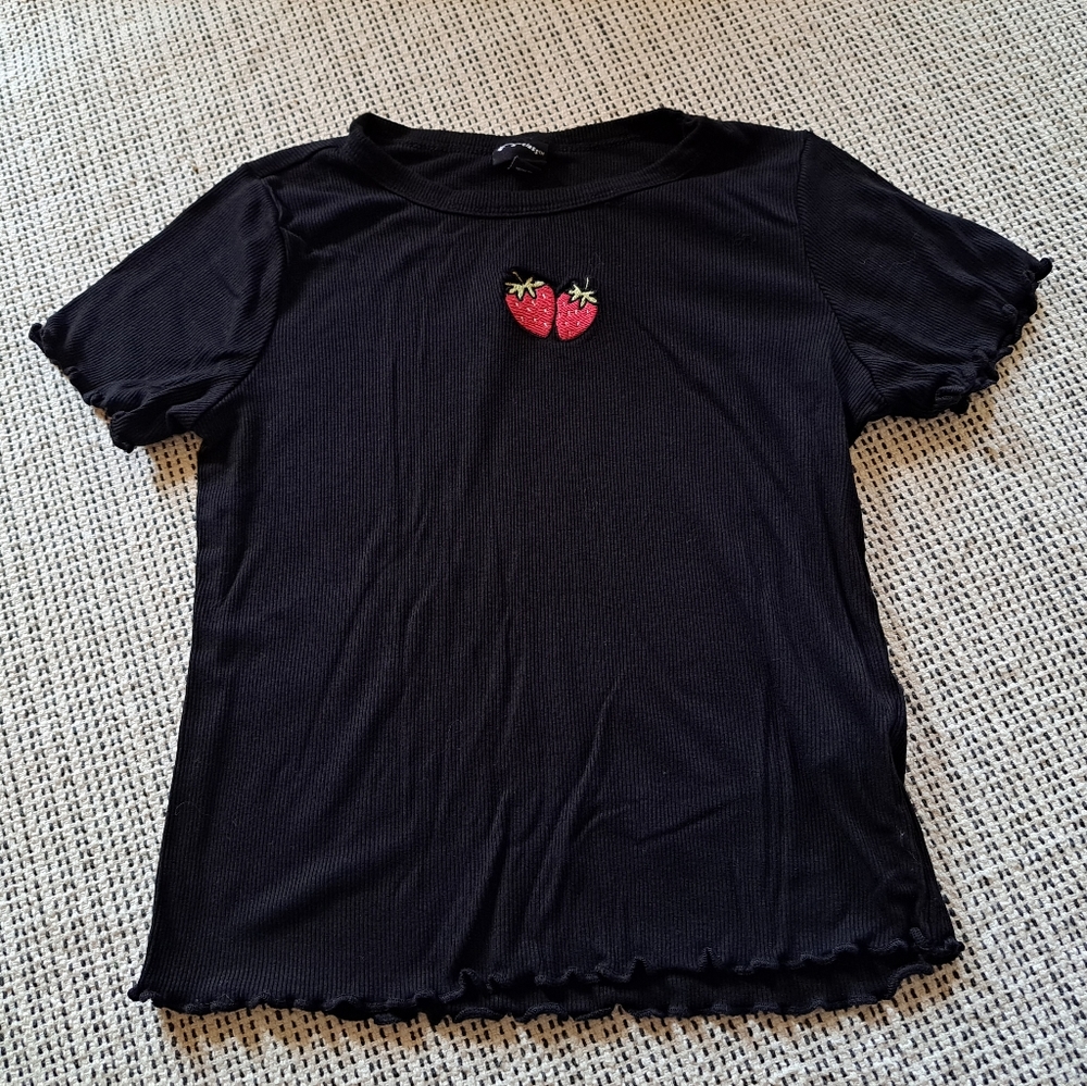 Girl's ribbed with ruffle sleeve t-shirt Size Medium